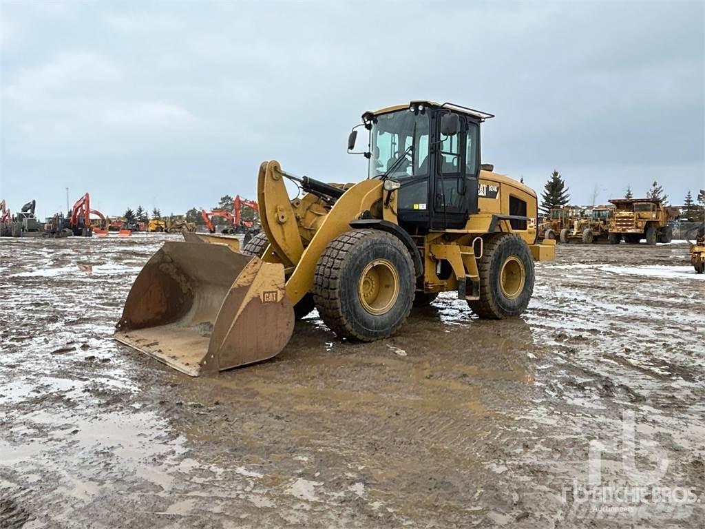 CAT 924K Pale gommate