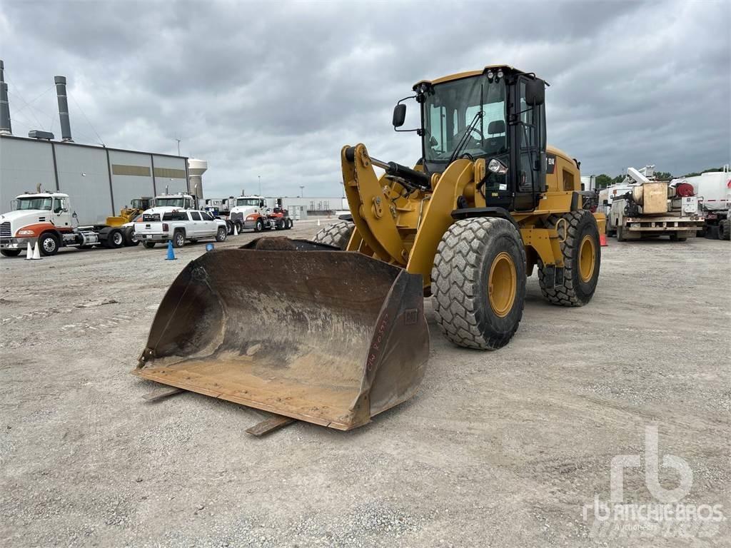 CAT 924K Pale gommate