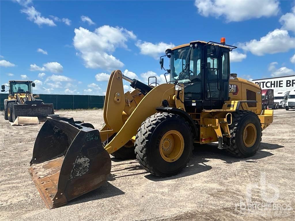 CAT 930M Pale gommate