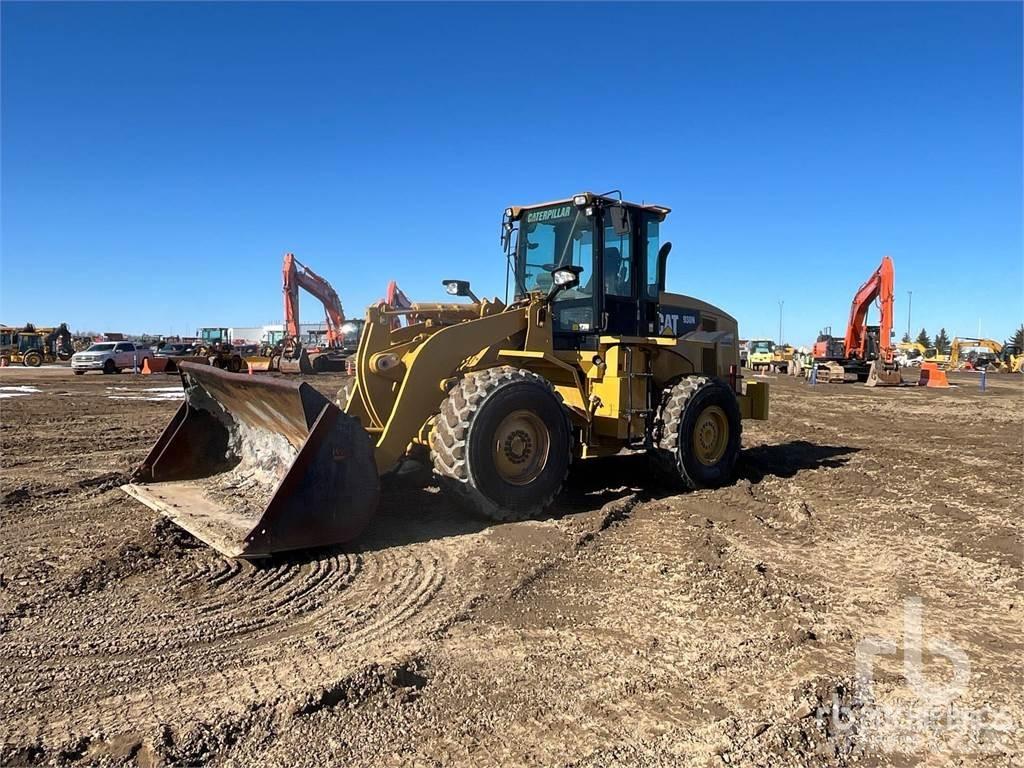 CAT 938H Pale gommate