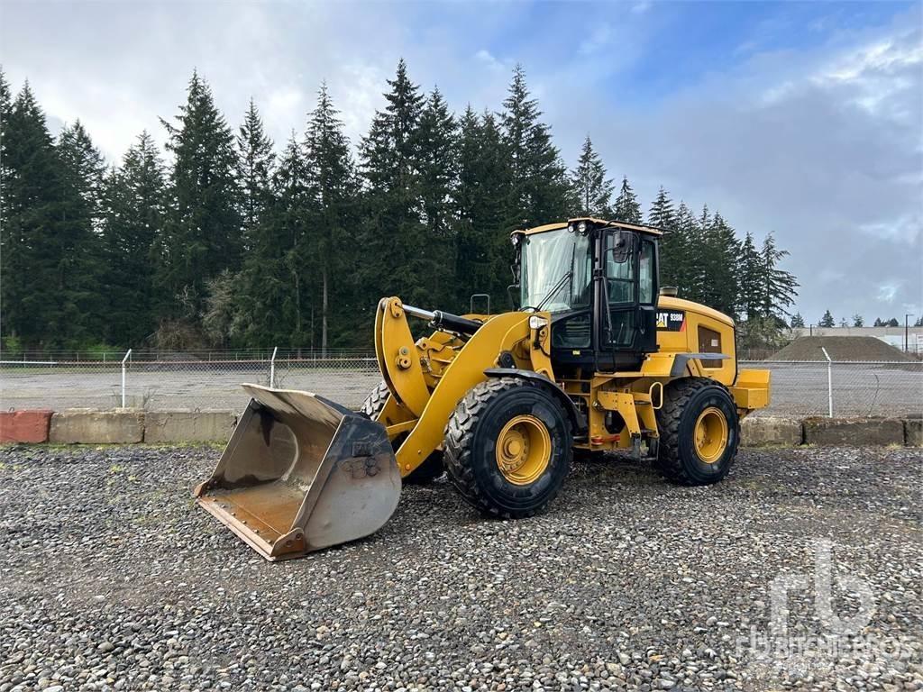 CAT 938M Pale gommate