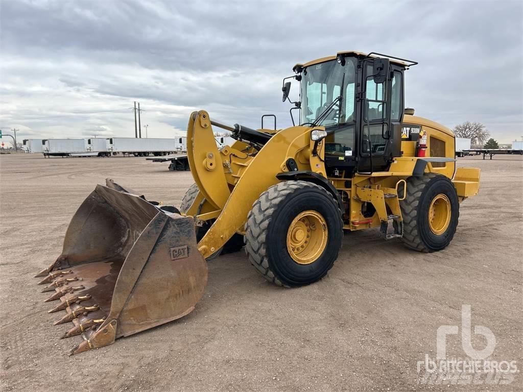 CAT 938M Pale gommate
