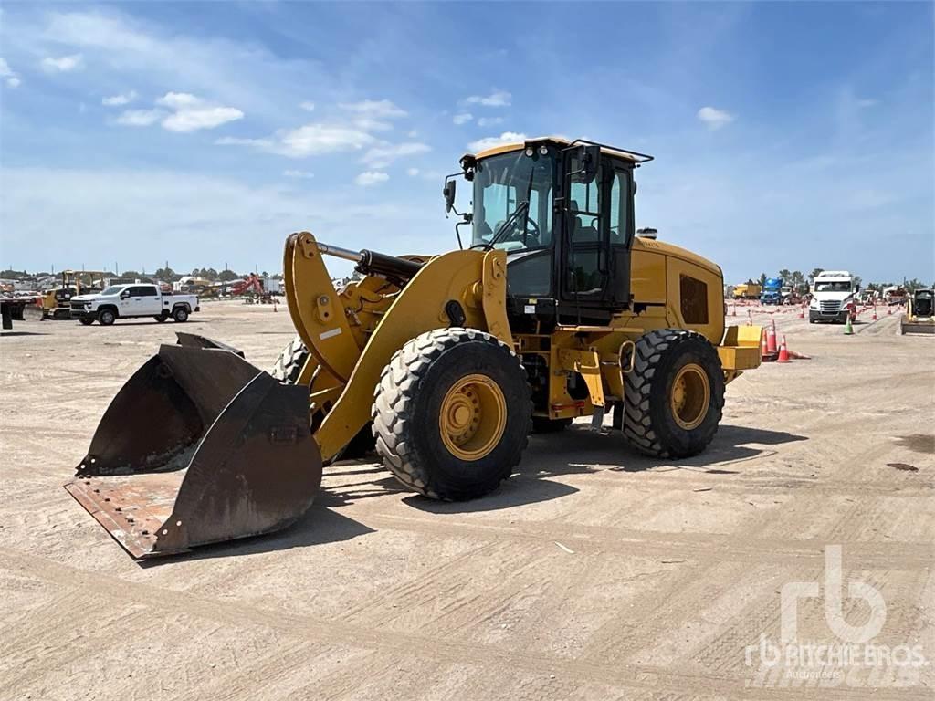 CAT 938M Pale gommate