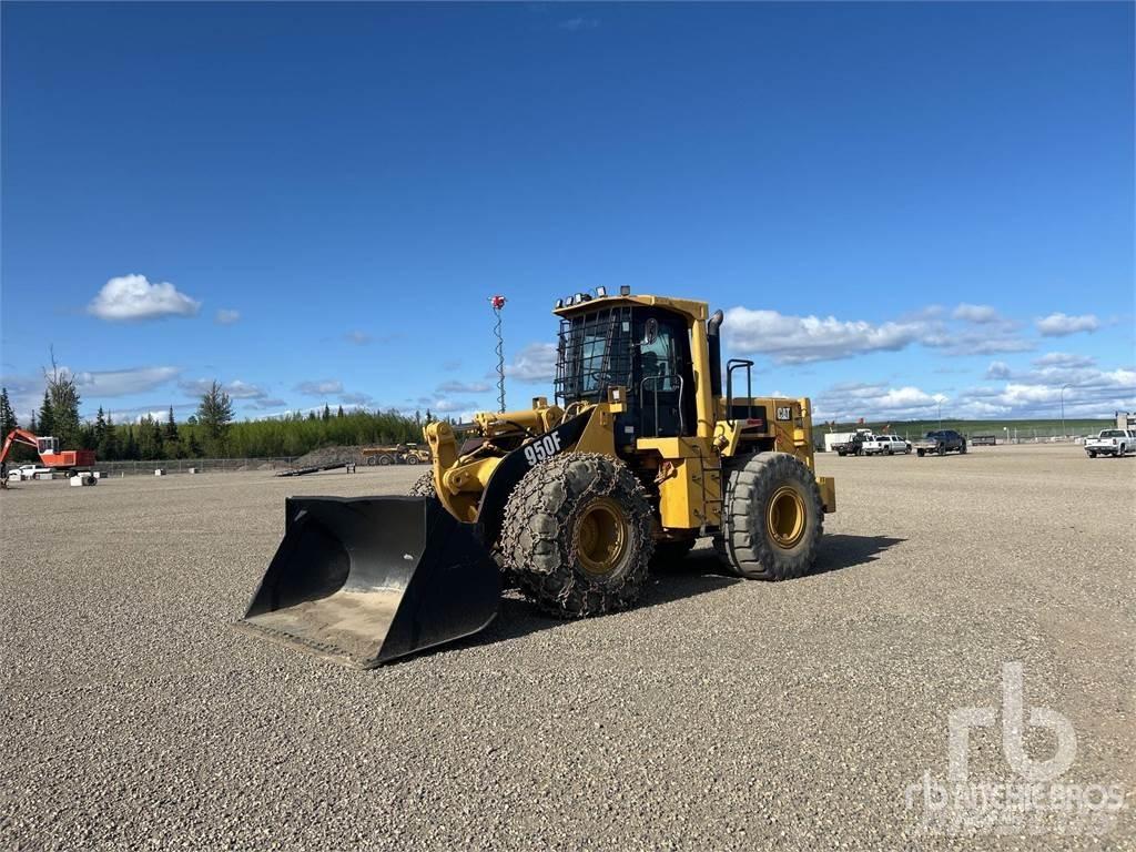 CAT 950F Pale gommate