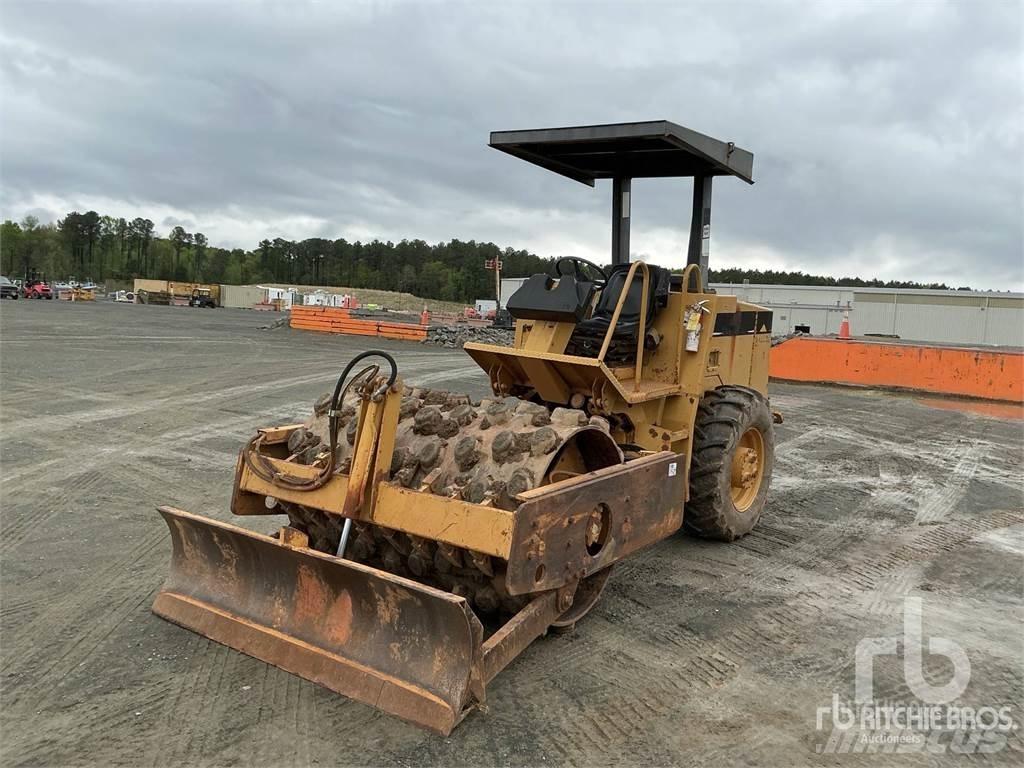 CAT CP433C Compattatrici