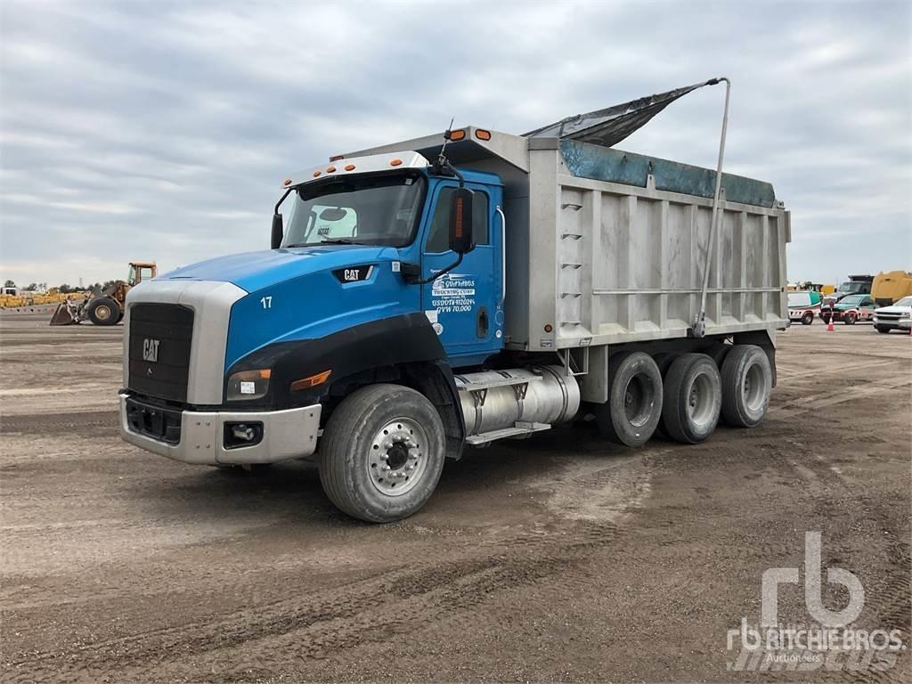 CAT CT660S Camion ribaltabili