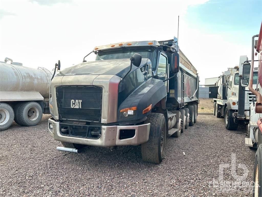 CAT CT660S Camion ribaltabili