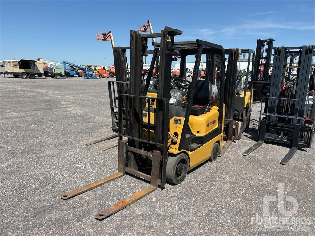 CAT GC25K Carrelli elevatori diesel