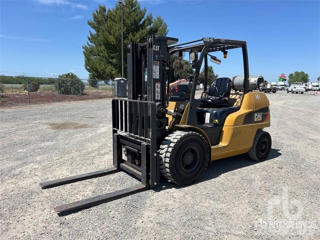 CAT P9000 Carrelli elevatori elettrici