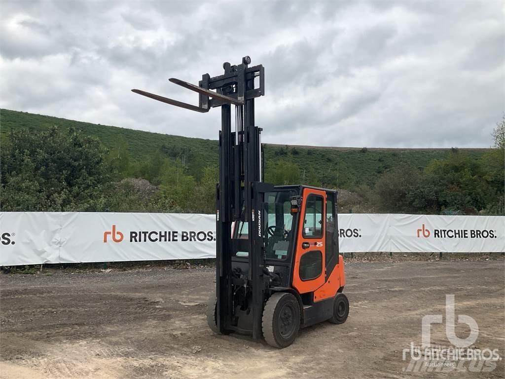 Doosan G25P-5 Carrelli elevatori diesel