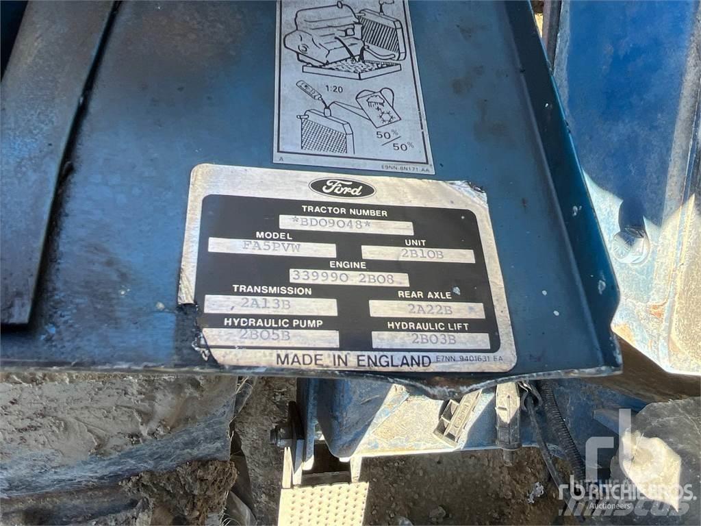 Ford 7740 Posatubi cingolati