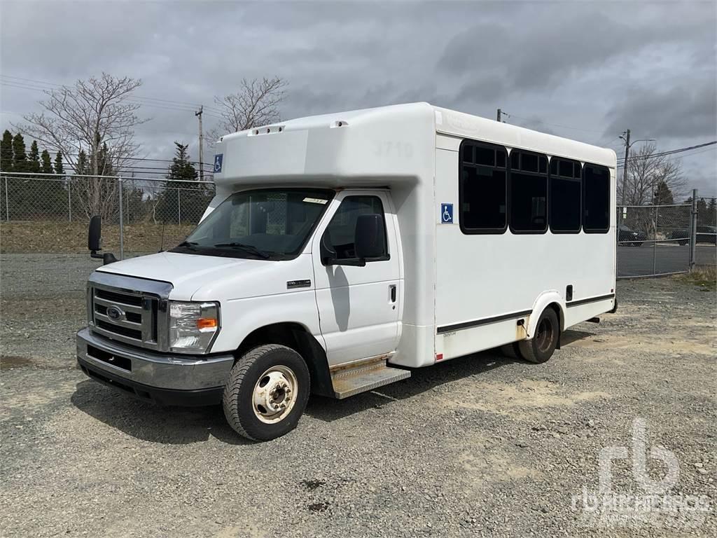 Ford E-350 Autobus interurbani