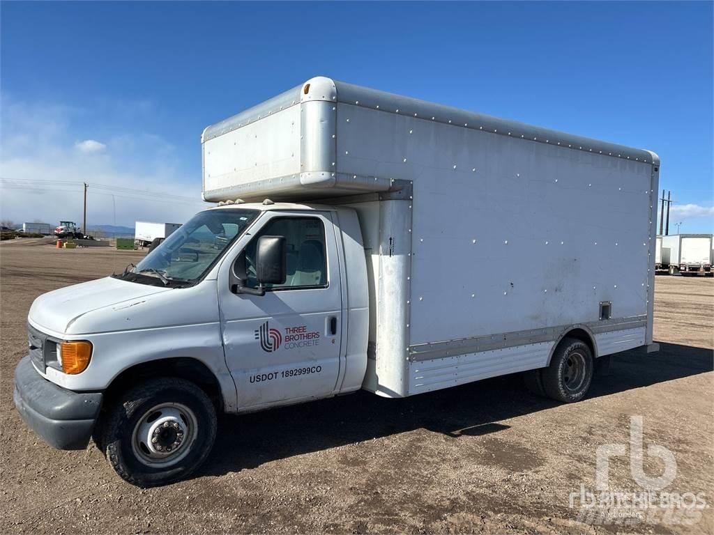 Ford E450 Furgone chiuso