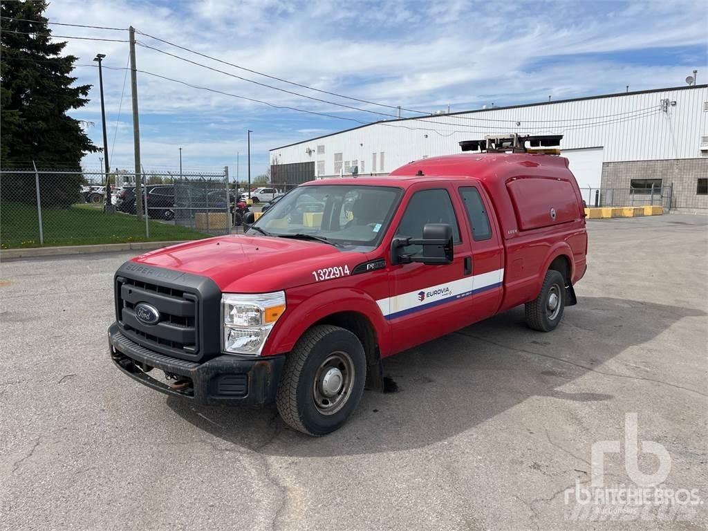 Ford F-250 Pick up/Fiancata ribaltabile