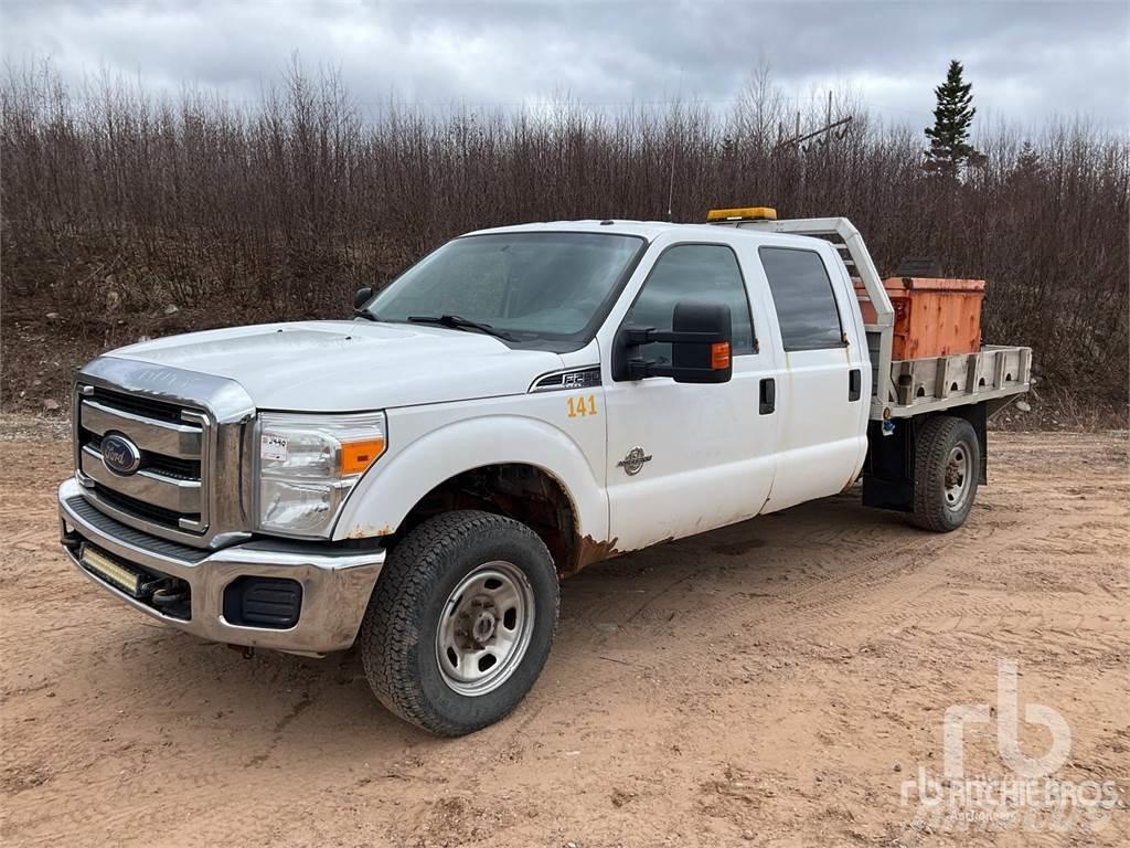 Ford F-250 Camion con sponde ribaltabili