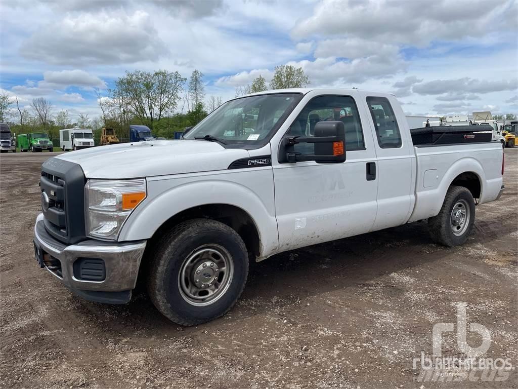 Ford F-250 Pick up/Fiancata ribaltabile