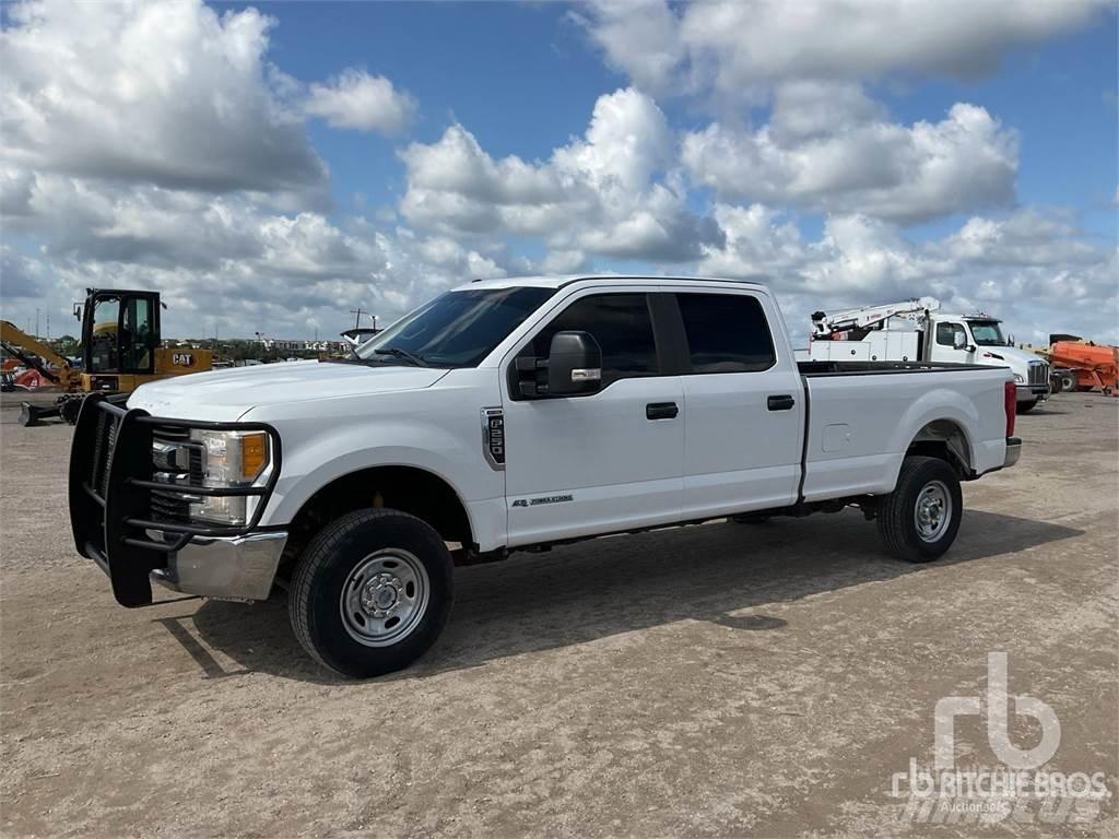 Ford F-250 Pick up/Fiancata ribaltabile