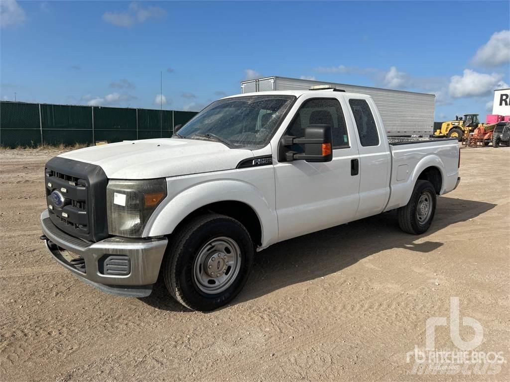 Ford F-250 Pick up/Fiancata ribaltabile