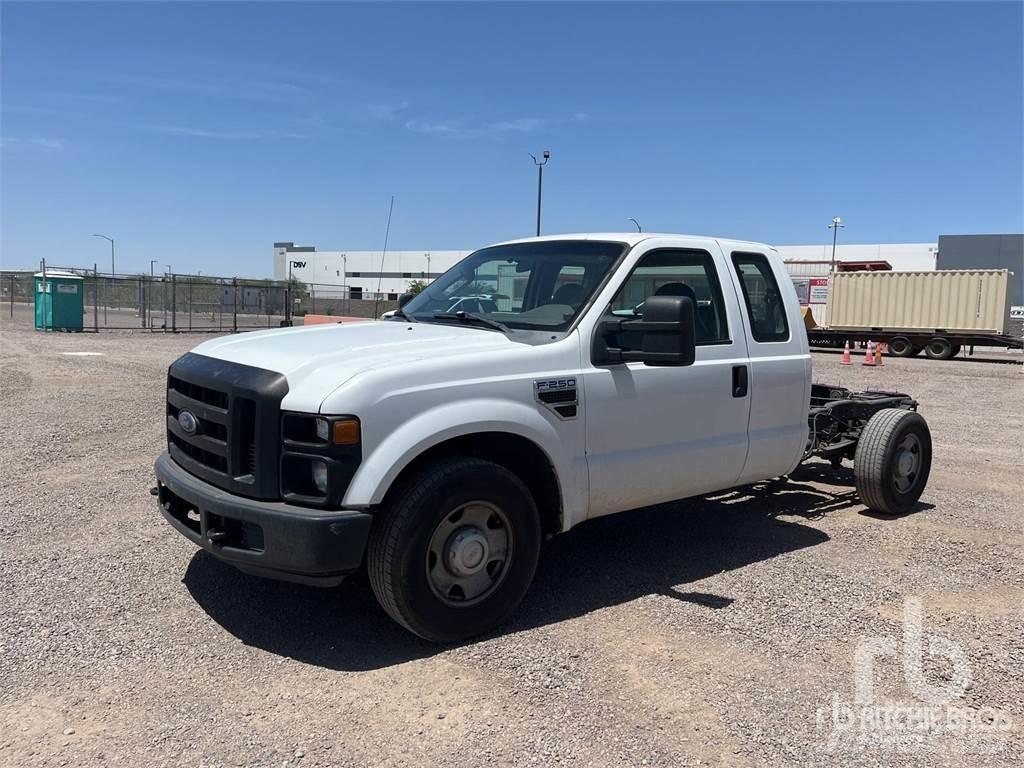 Ford F-250 Pick up/Fiancata ribaltabile