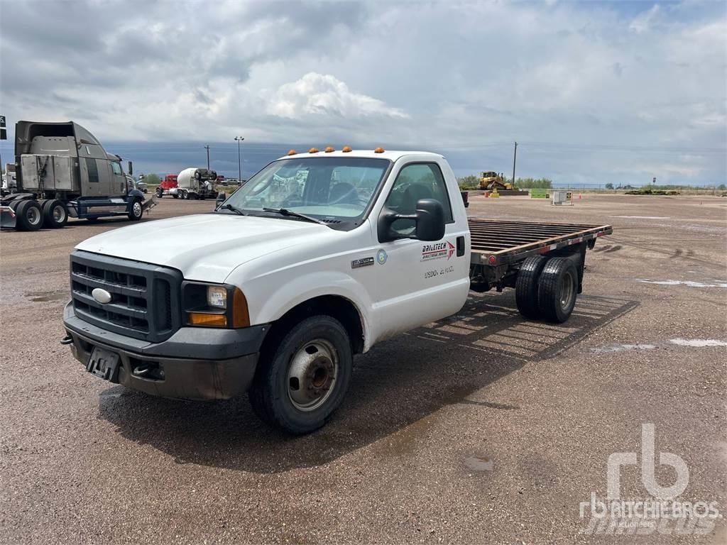 Ford F-350 Camion con sponde ribaltabili