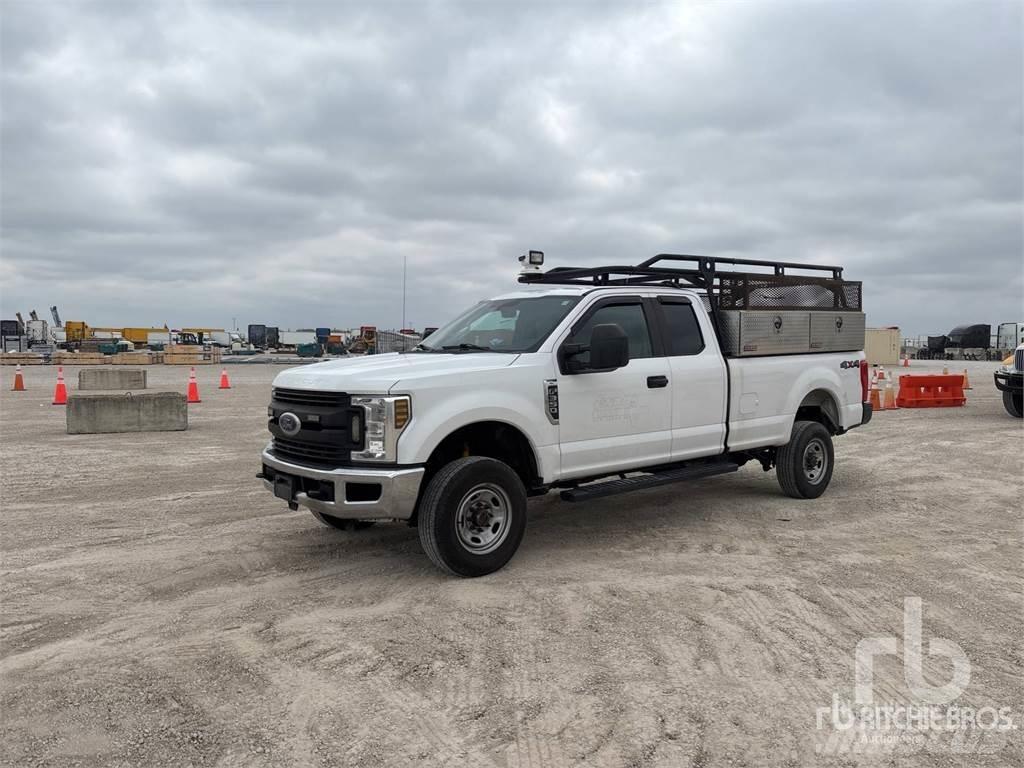 Ford F-350 Pick up/Fiancata ribaltabile