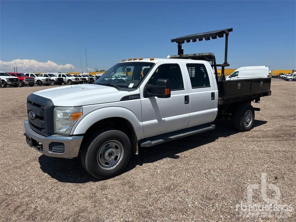 Ford F-350 Camion con sponde ribaltabili