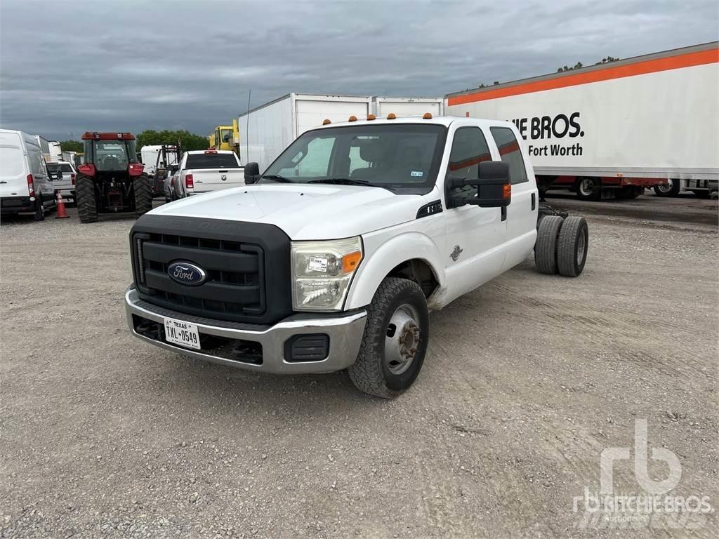 Ford F-350 Autocabinati