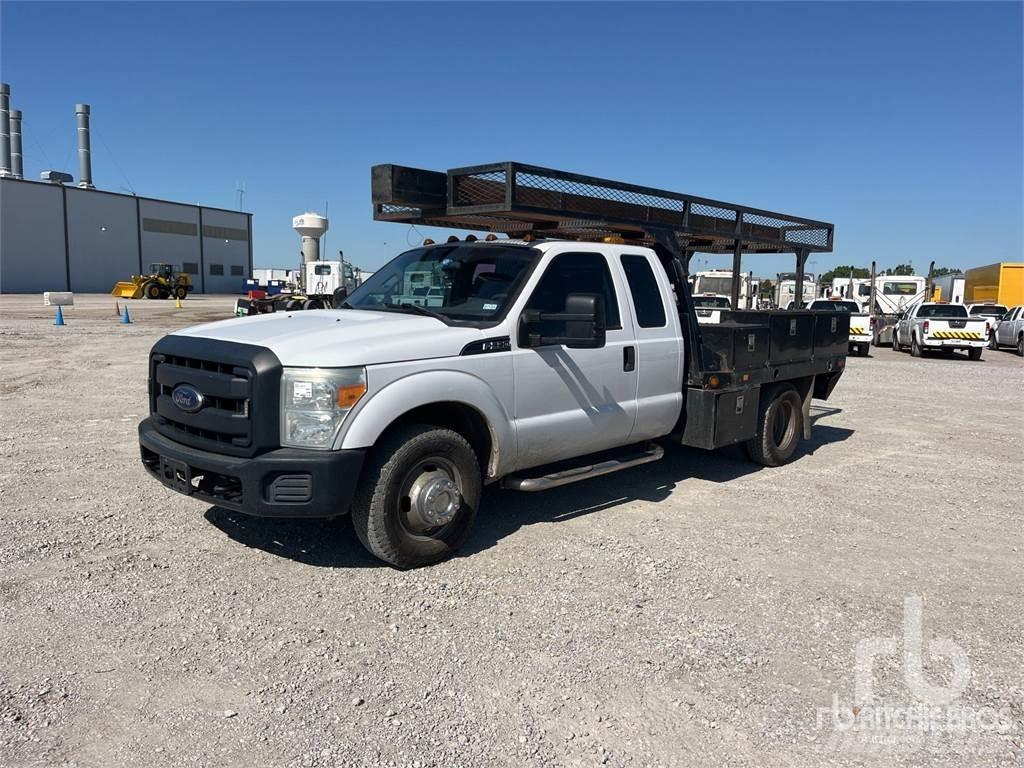Ford F-350 Camion con sponde ribaltabili