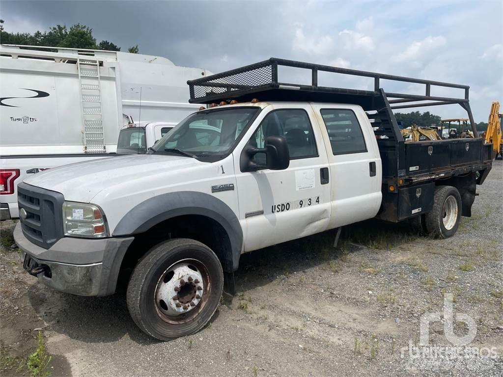 Ford F-450 Camion con sponde ribaltabili