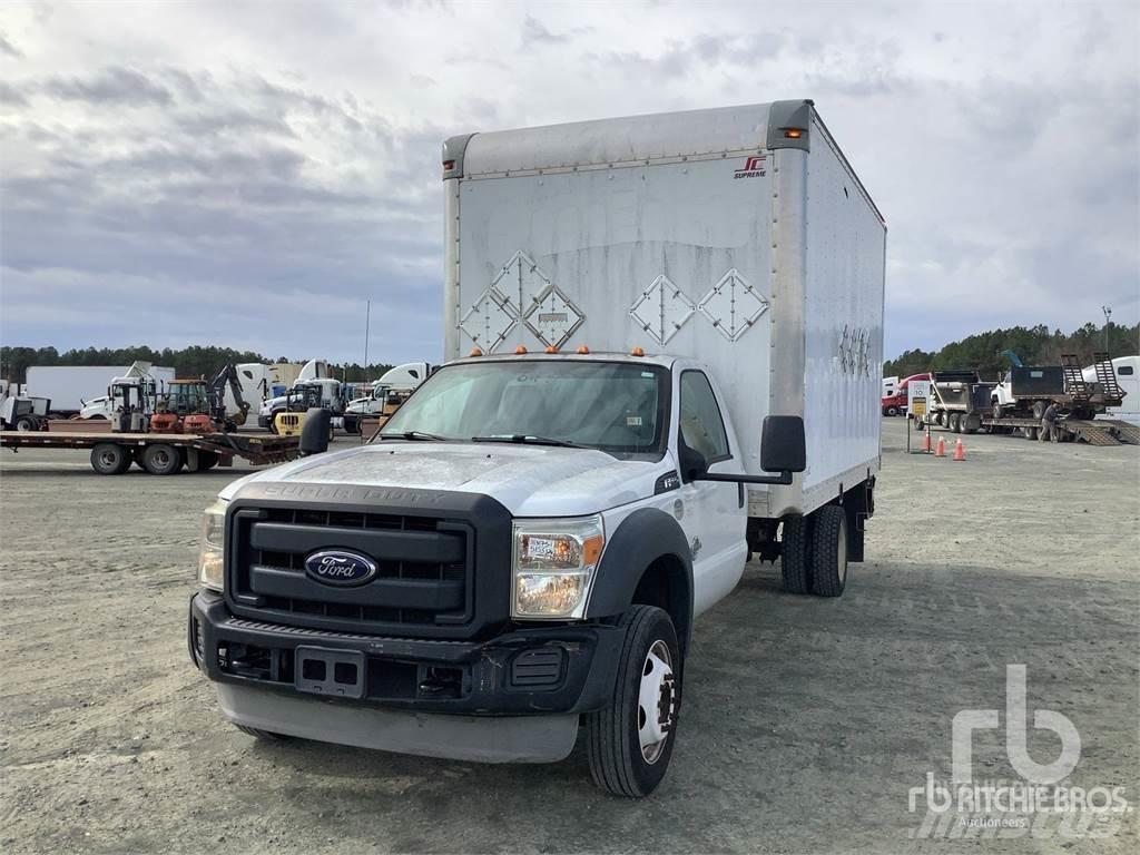 Ford F-550 Furgone chiuso