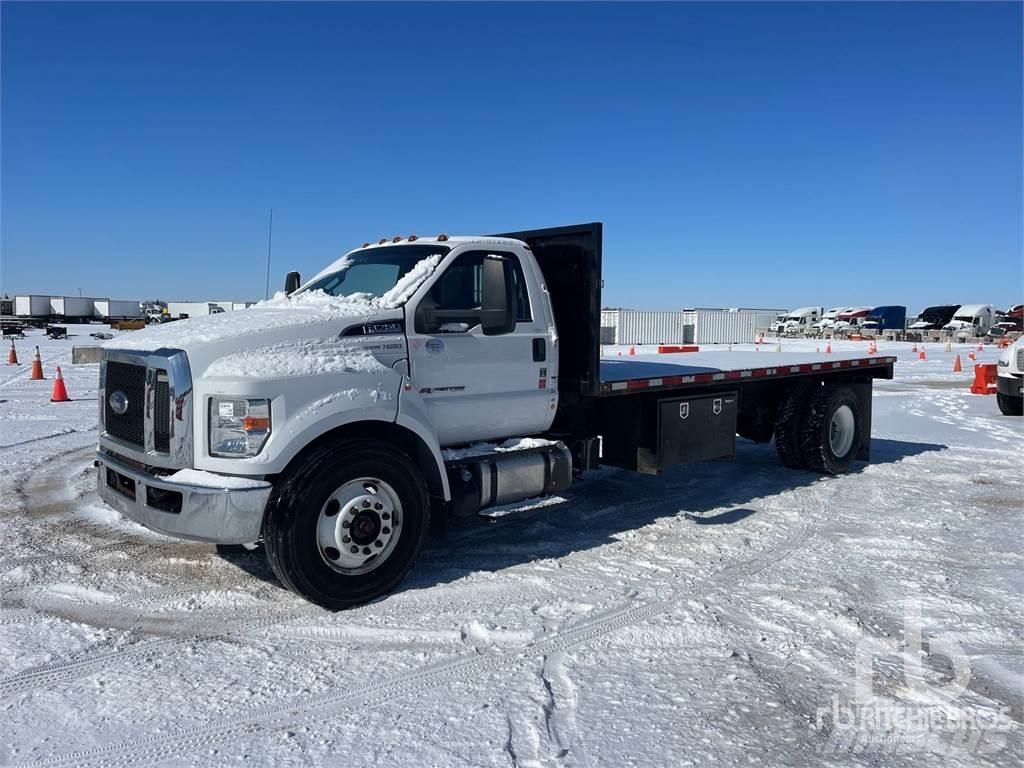 Ford F-750 Camion con sponde ribaltabili