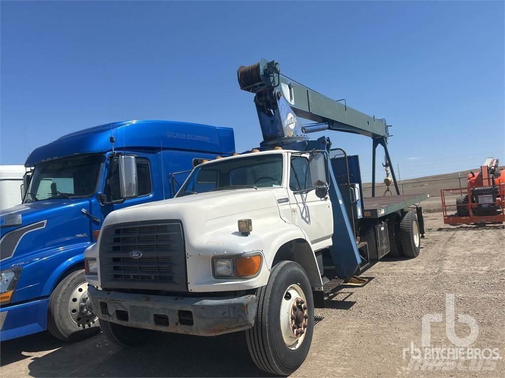 Ford F800 Autogru