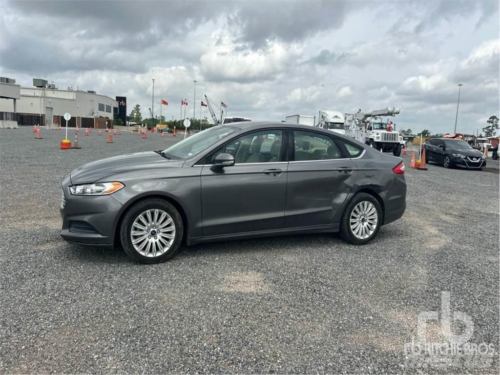Ford FUSION Auto