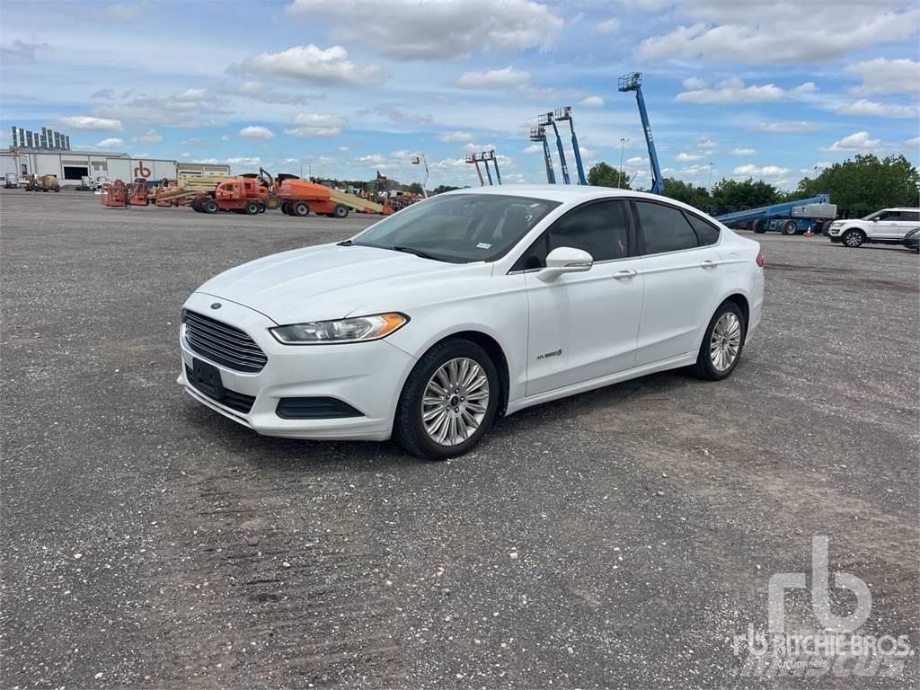Ford FUSION Auto