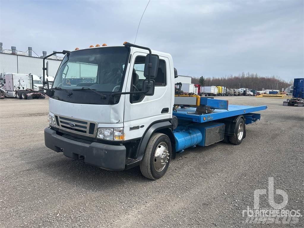 Ford LCF450 Carroattrezzi