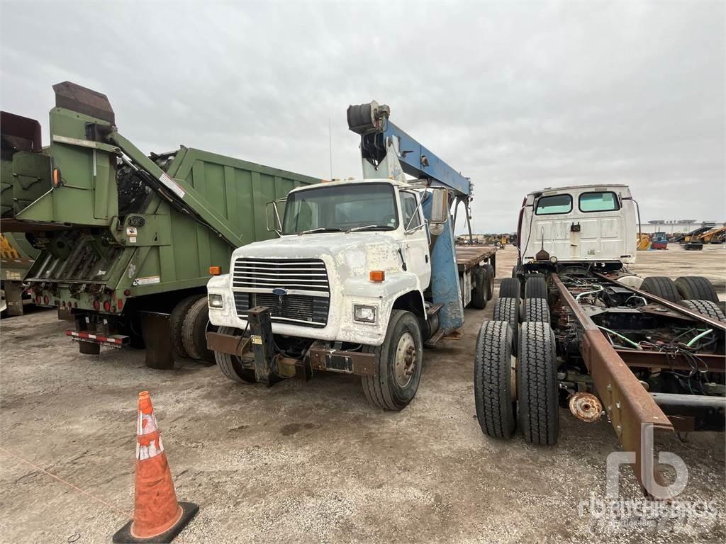 Ford LNT8000 Autogru