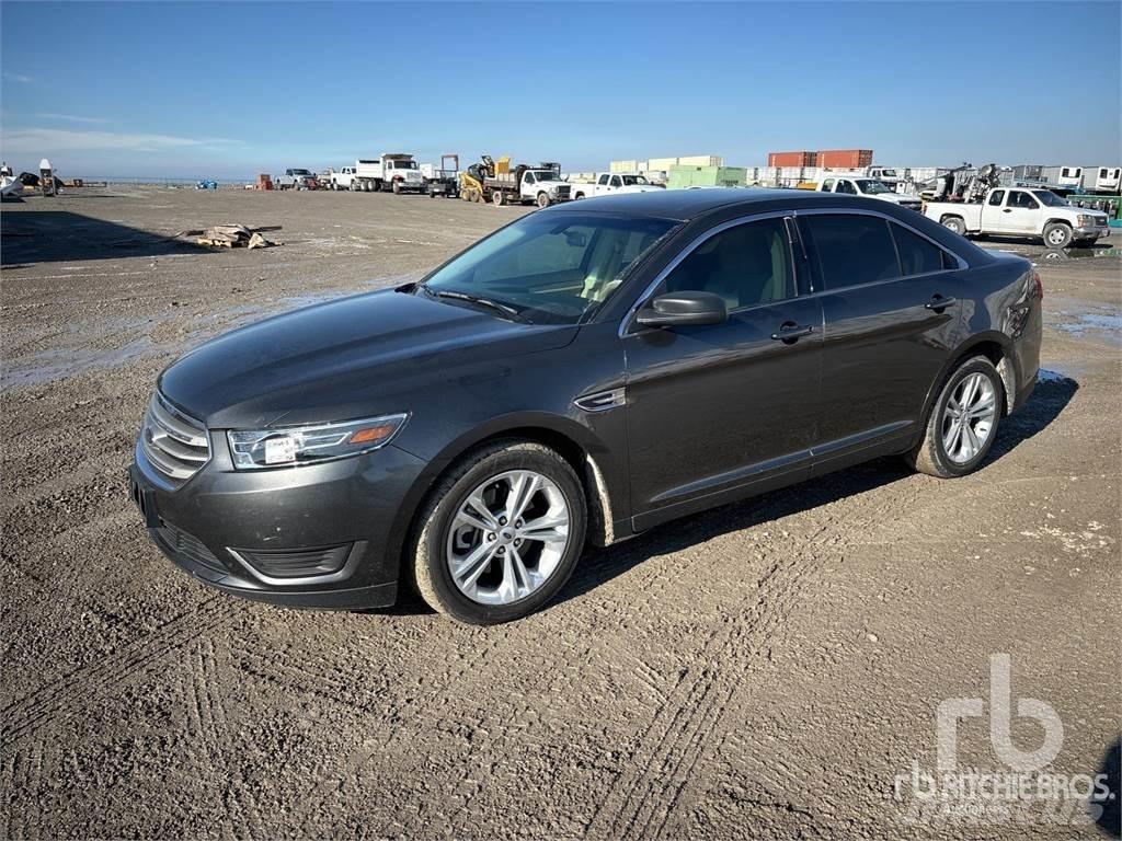Ford TAURUS Auto
