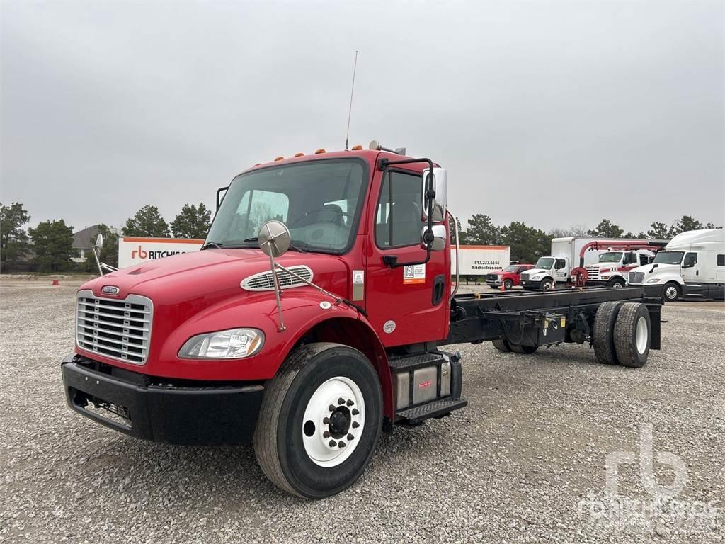 Freightliner M2 Furgone chiuso