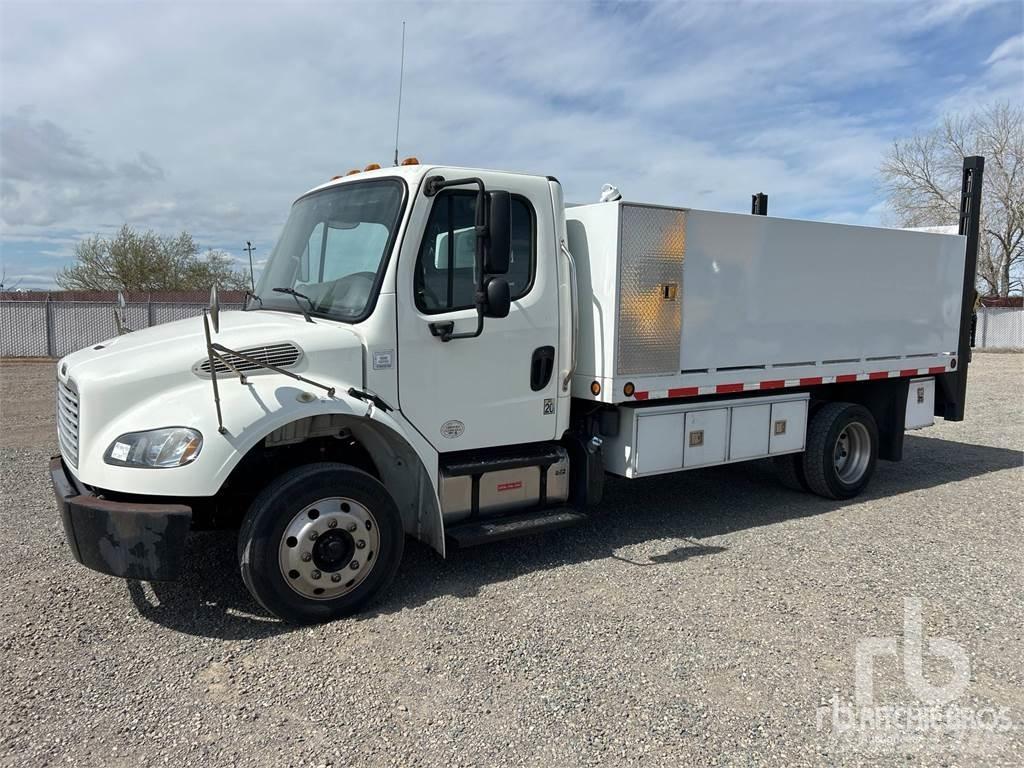 Freightliner M2 Camion con sponde ribaltabili