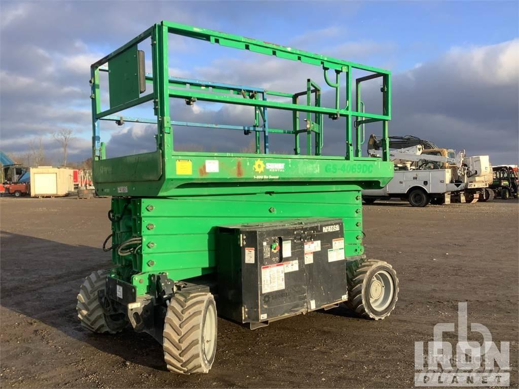 Genie GS-4069DC Piattaforme a pantografo
