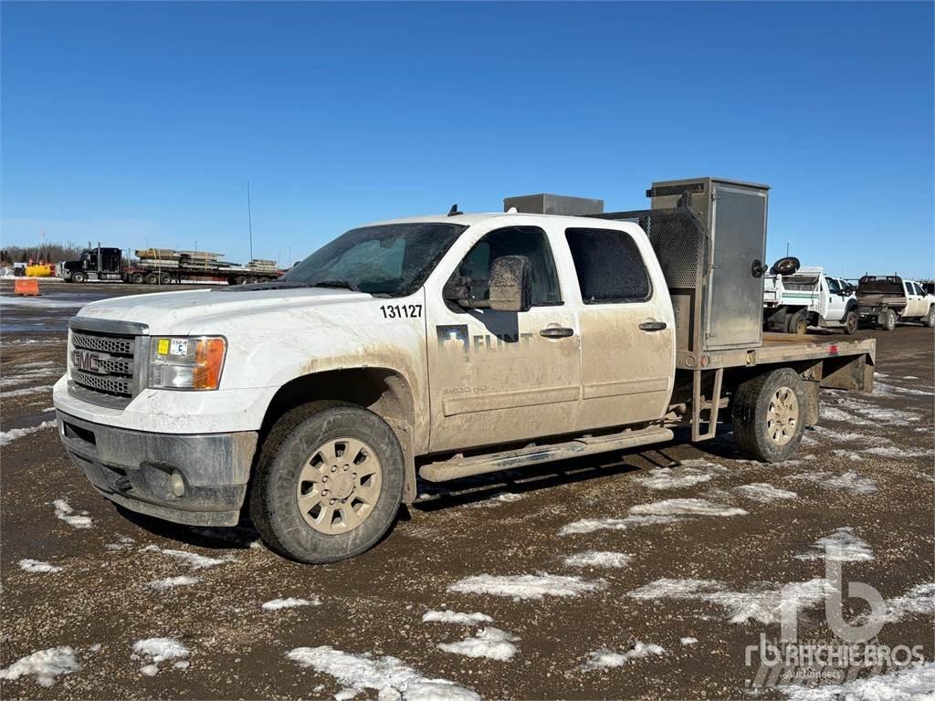 GMC C3500HD Camion con sponde ribaltabili