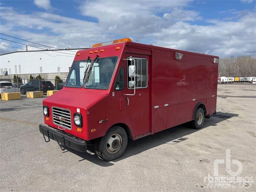 GMC P3500 Furgone chiuso