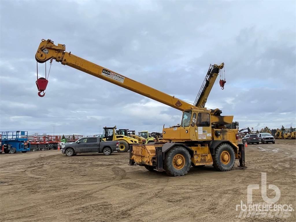 Grove RT620S Gru per terreni difficili