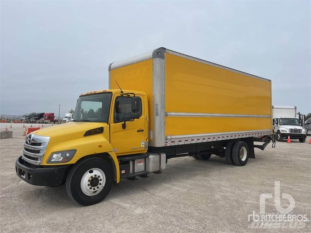 Hino 268 Furgone chiuso