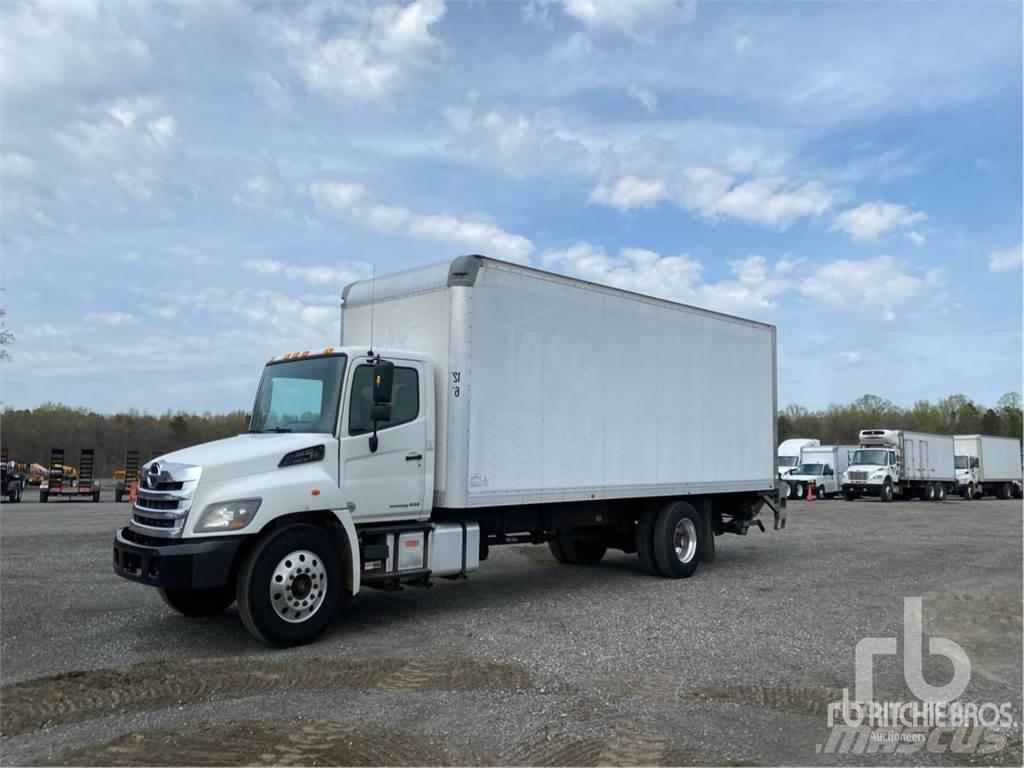 Hino 268 Furgone chiuso
