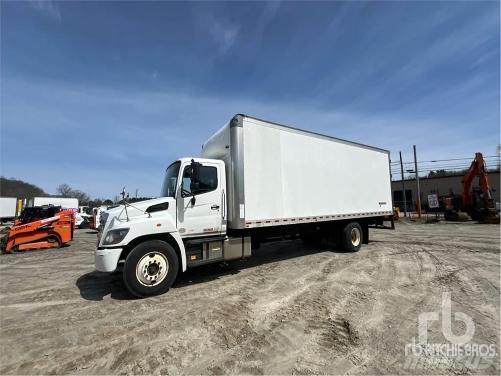 Hino 268 Furgone chiuso