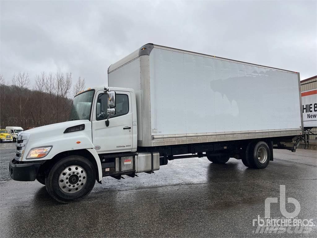 Hino 268 Furgone chiuso