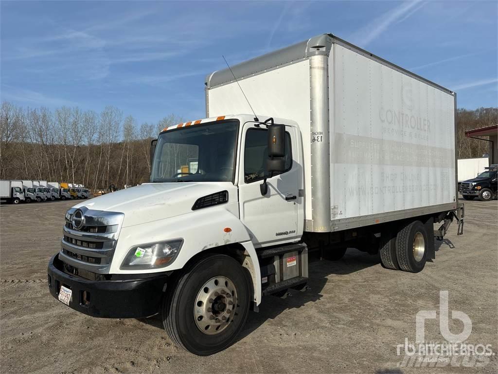 Hino 268 Furgone chiuso