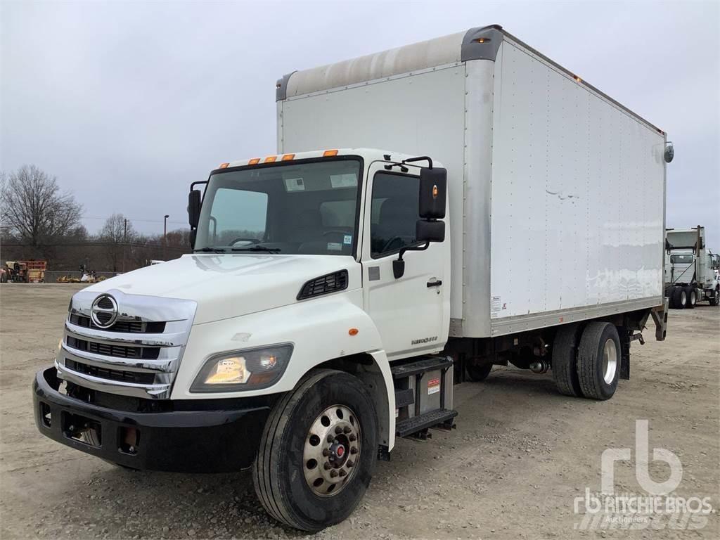 Hino 268 Furgone chiuso