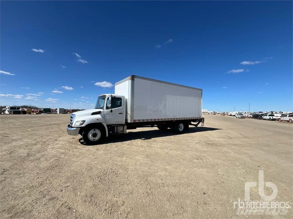 Hino 268 Furgone chiuso